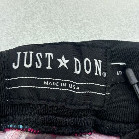 VINTAGE Just Don Miami Heats Men Shorts S Pink Retro Embroidered Team Logo NBA - Picture 5 of 5